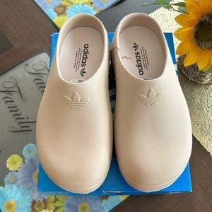 Authentic Adidas Stan Smith Mules (New With Tags)